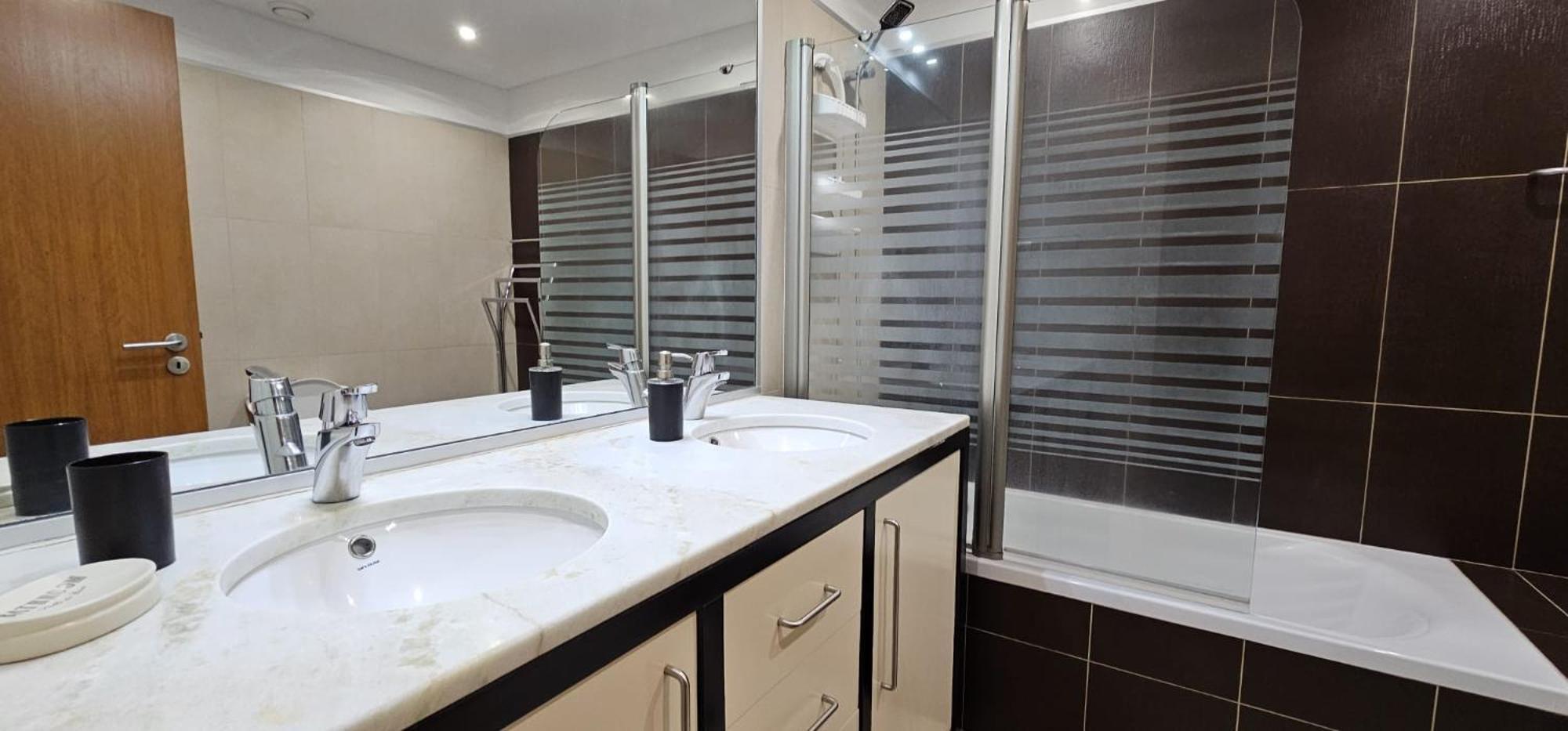 דירות פונשל Vista Mar - Ac, Pool & Gym מראה חיצוני תמונה